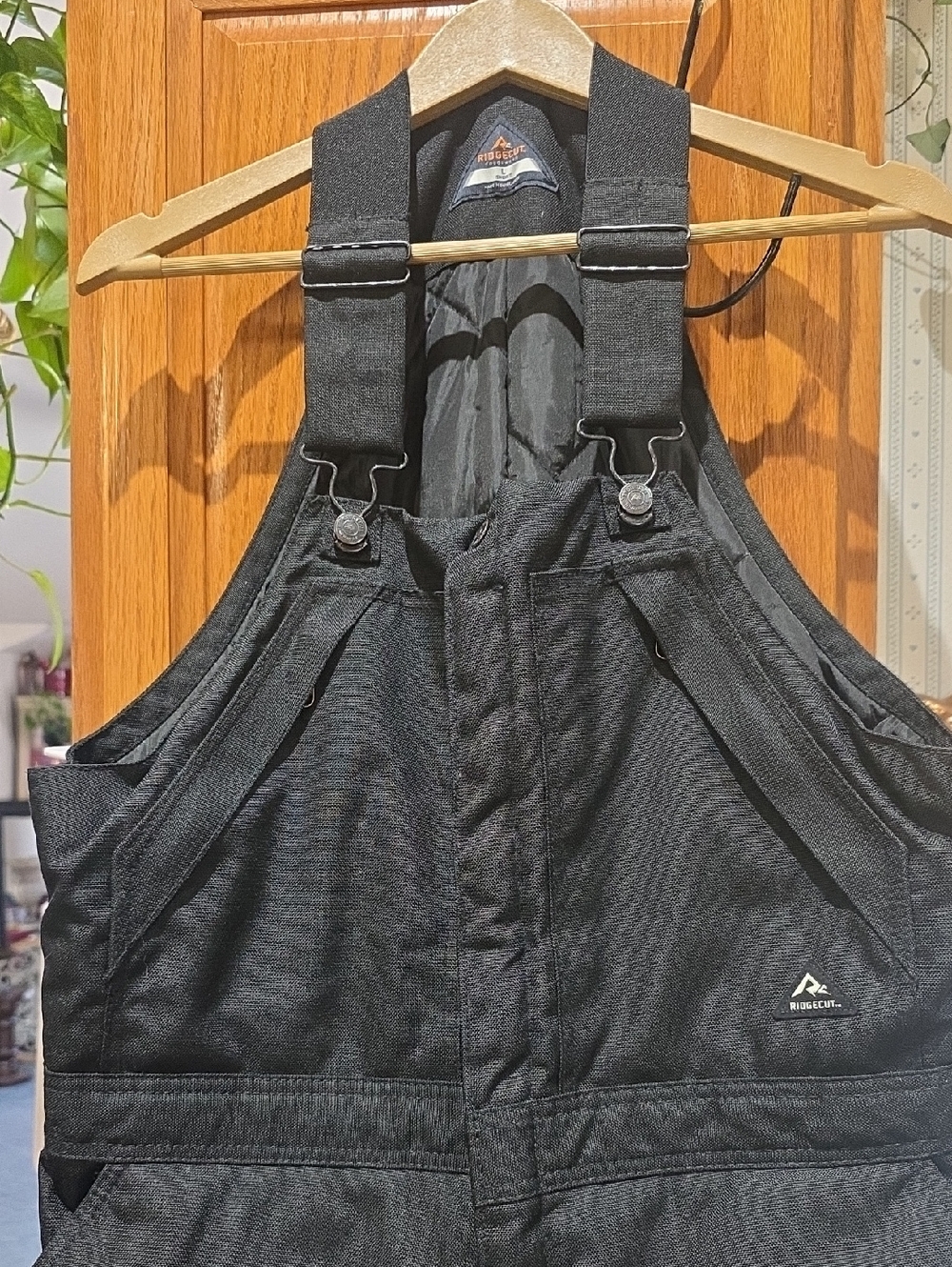 Ridgcut Women's Black Bibs with Adjustable Straps